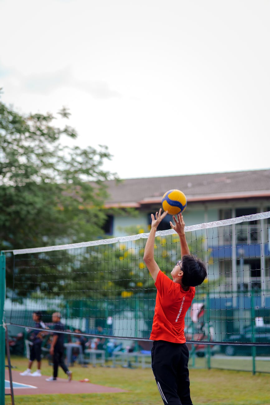 Why Do Some Schools Have Longer Days? Understanding the Schedule in Spanish Private and Concertado&nbsp;Schools